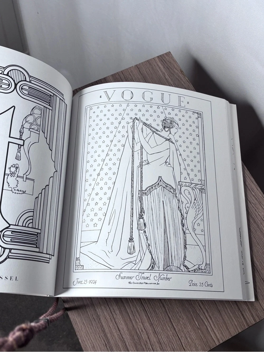 🐼 3/$25 NWT Vogue  Colors A to Z Fashion Coloring Book